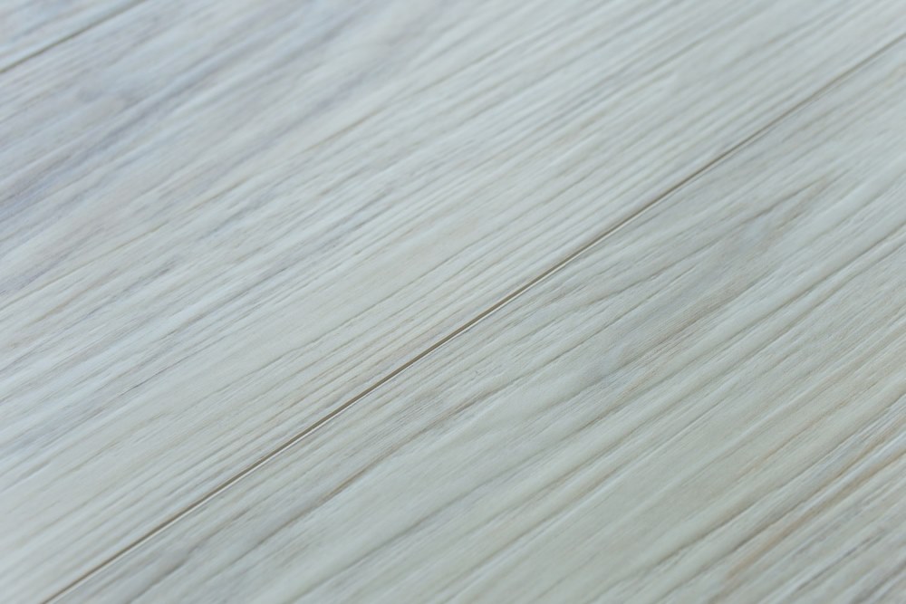 Замковая ПВХ плитка "Art Tile" Клён Жемчужный (1220*152*5 мм) — купить в Екатеринбурге